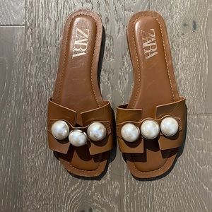 ZARA Flat Leather Slide With Pearls Sandals, 6.5/37
